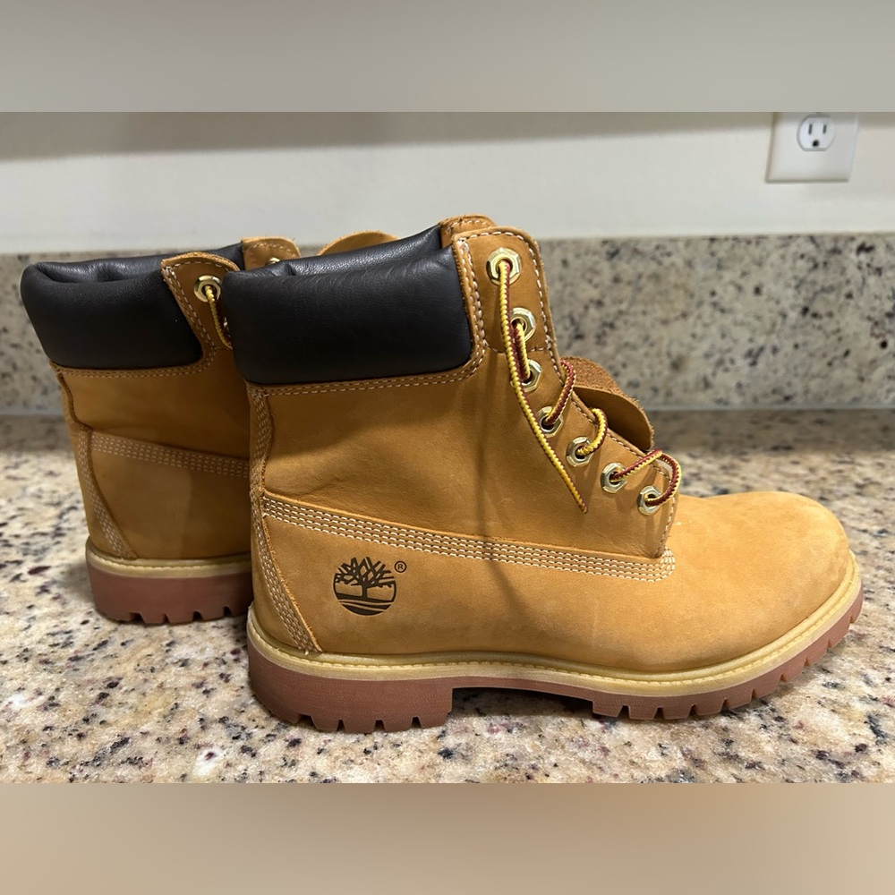 Timberland Tan and Black Men's Boots